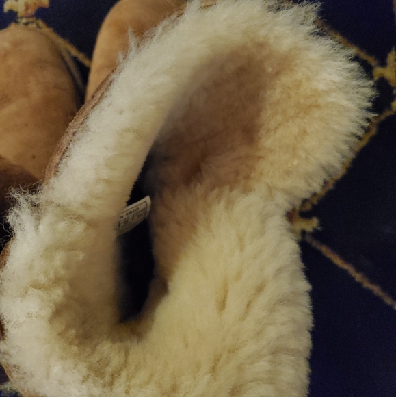 UGG bailey button boots - Picture 4 of 13